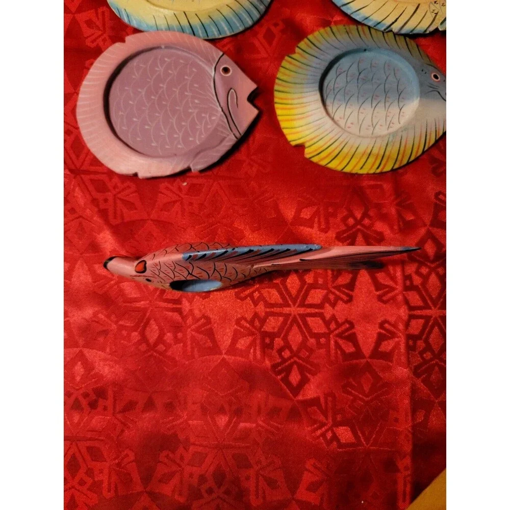 Hand Painted Wooden Fish Napkin Rings Home Decor Set of 6 with 4 Coasters